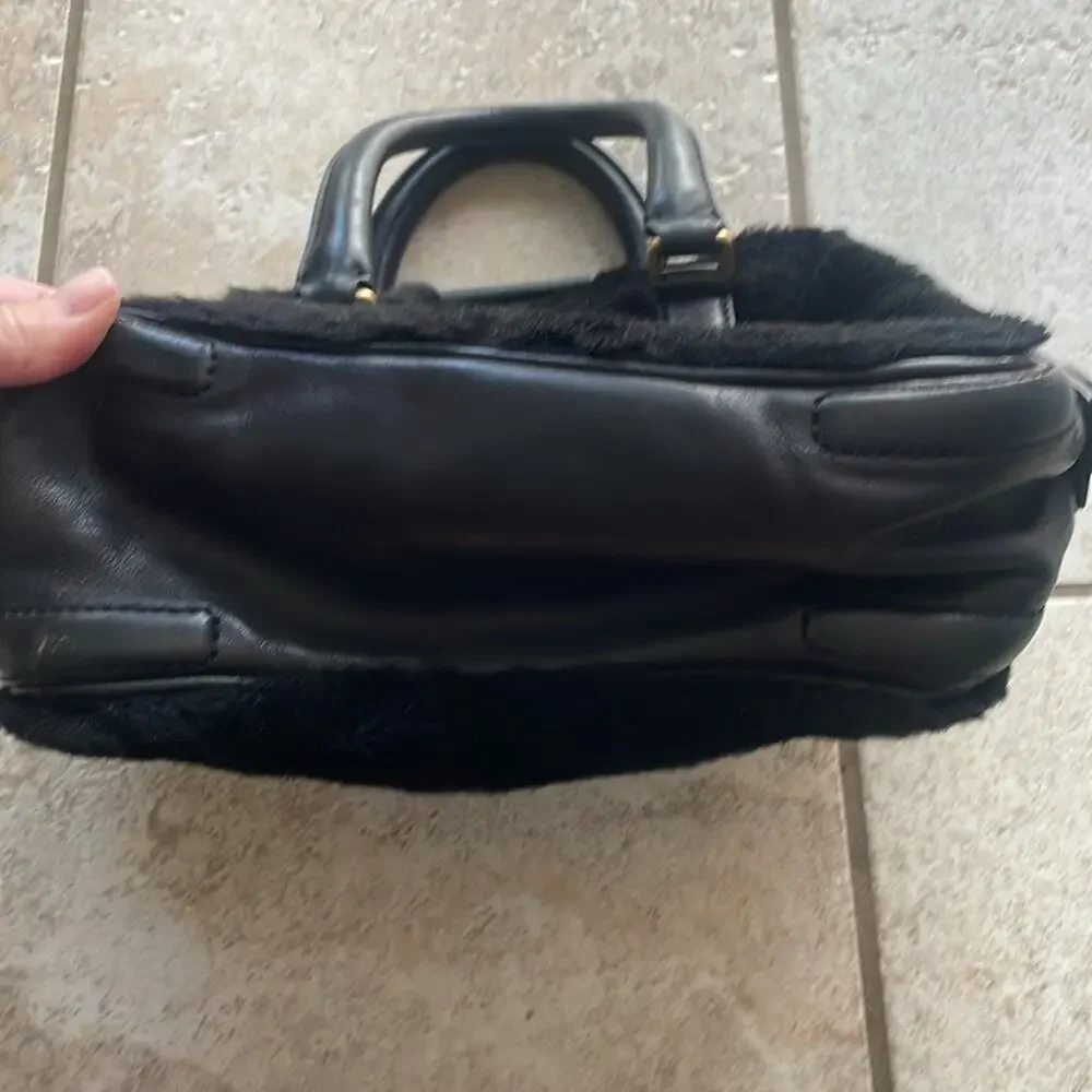 Marc By Marc Jacobs Shearling Satchel Black